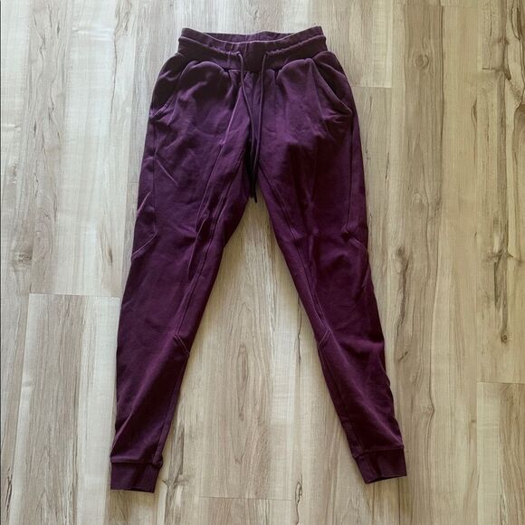 Alphalete Pants - Alphalete Maroon Jogger Pants